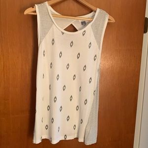 Geometric tunic tank